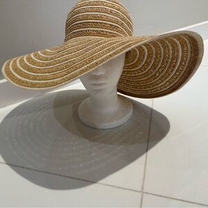 SUMMER HAT!!!! 🌞 **Summer Ready Hat for Sale!** 🌞
